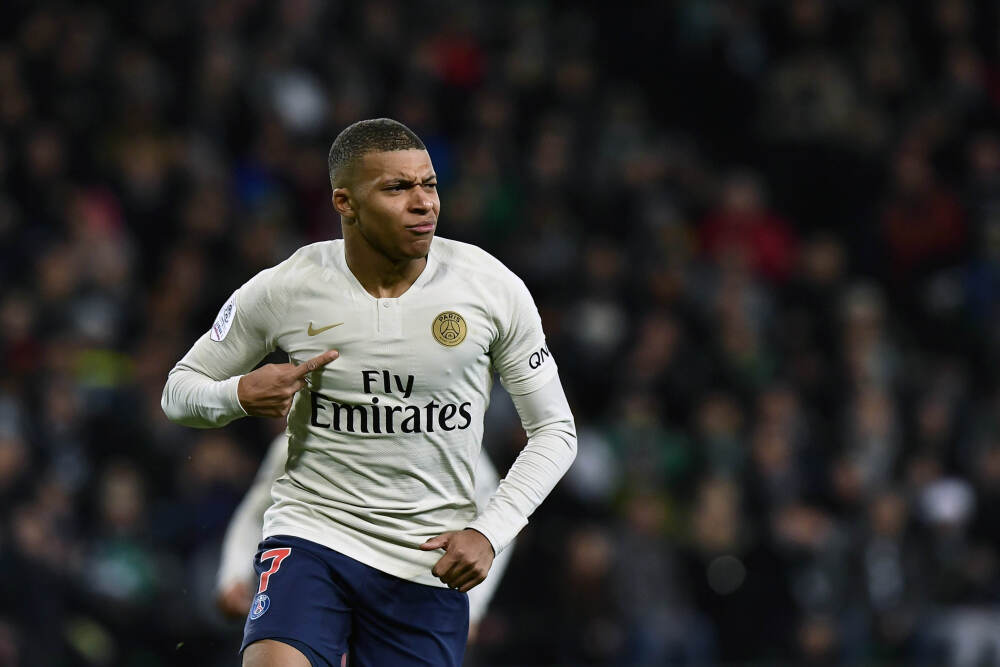 阿斯：皇马青训门将纳瓦罗三次进入一线队名单，被视为未来潜力股